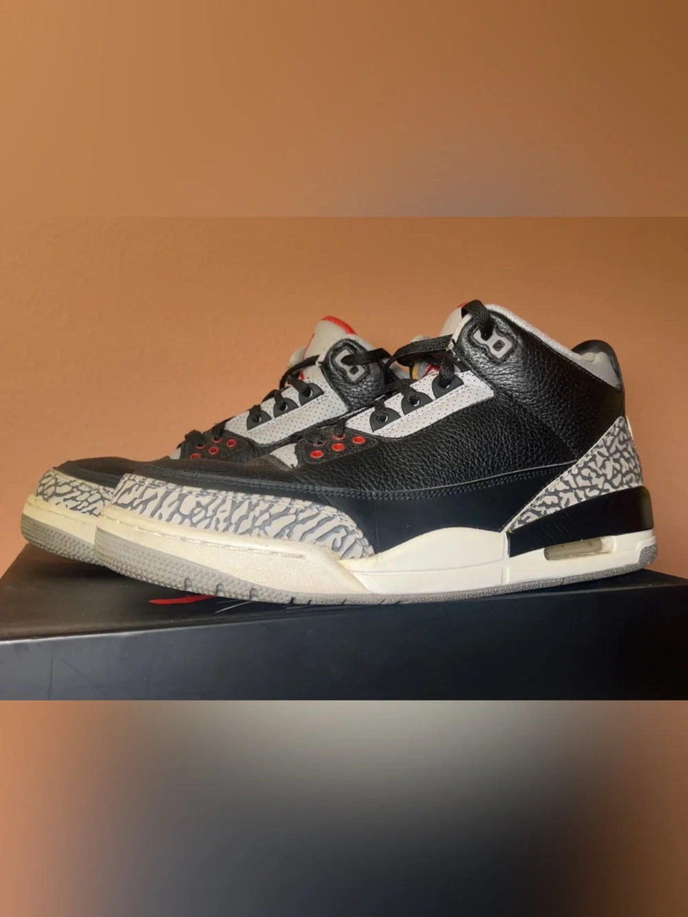 Nike Air Jordan 3 Retro Black Cement 2018 Men’s Size 10 Sneakers 854262-001